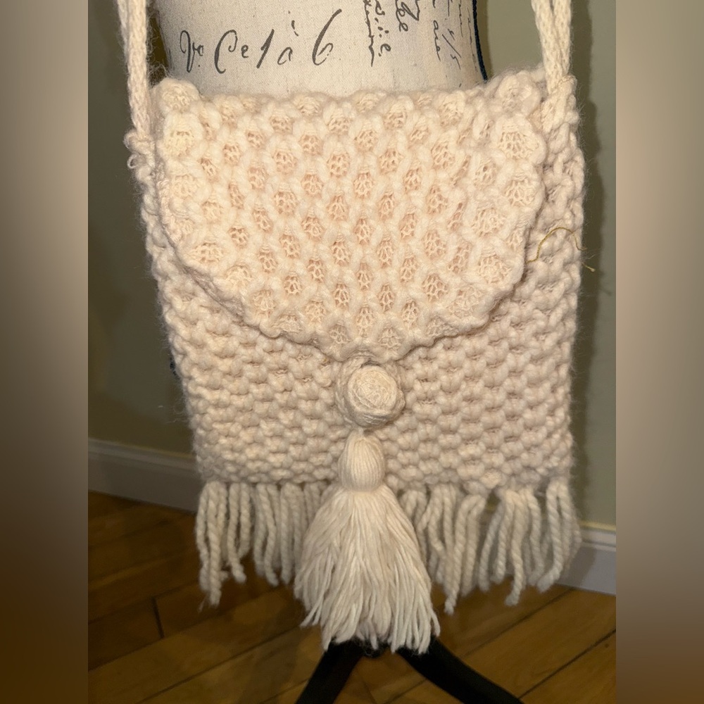 Cream Knit Crossbody Bag with Tassel